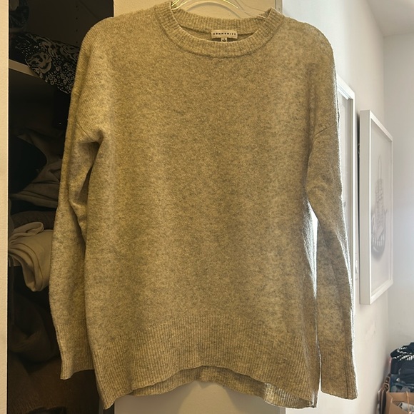 Grey tunic length crewneck sweater - Picture 1 of 3